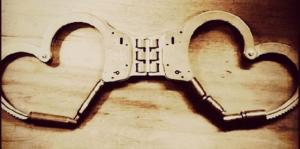handcuff-hearts